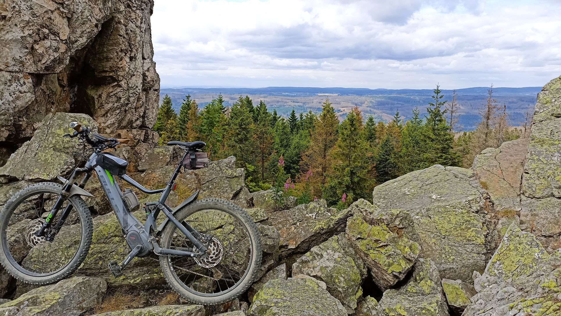 An der Hanskühnenburg